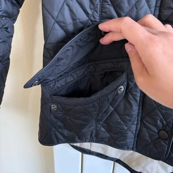 Barbour Women's Flyweight Cavalry Quilted Jacket - Picture 10 of 14